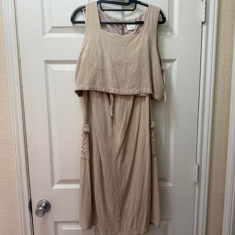 Women's Tan and Cream Dress